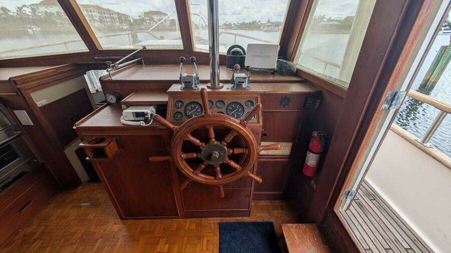 42ft Grand Banks Yacht For Sale