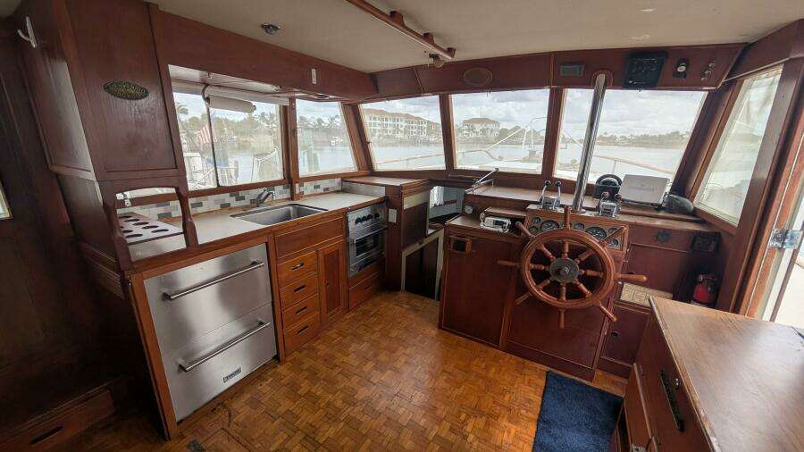 42ft Grand Banks Yacht For Sale