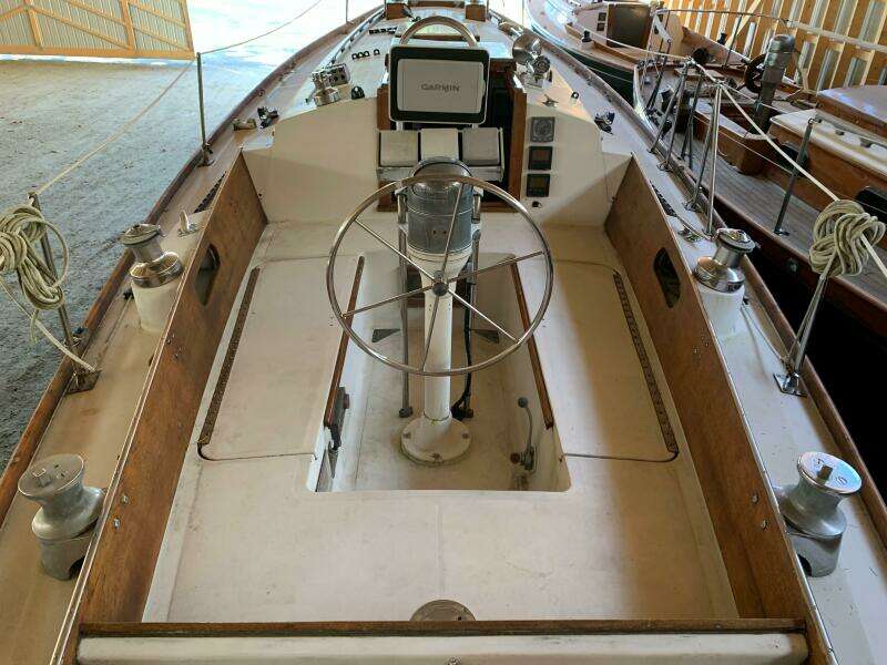 35ft Hinckley Yacht For Sale