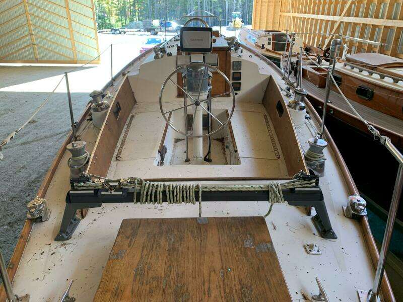 35ft Hinckley Yacht For Sale