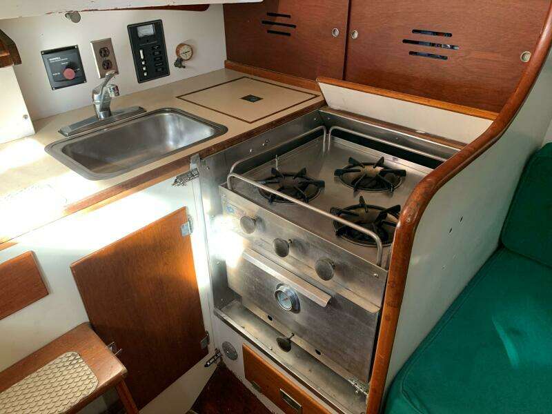 35ft Hinckley Yacht For Sale
