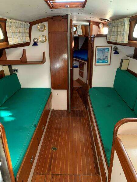 35ft Hinckley Yacht For Sale