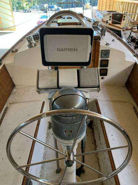 35ft Hinckley Yacht For Sale