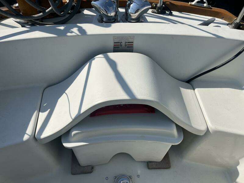 Andiamo 38ft C amp C Yacht For Sale