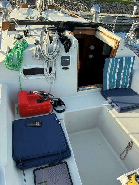 Andiamo 38ft C amp C Yacht For Sale