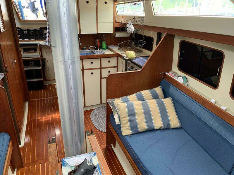 Andiamo 38ft C amp C Yacht For Sale
