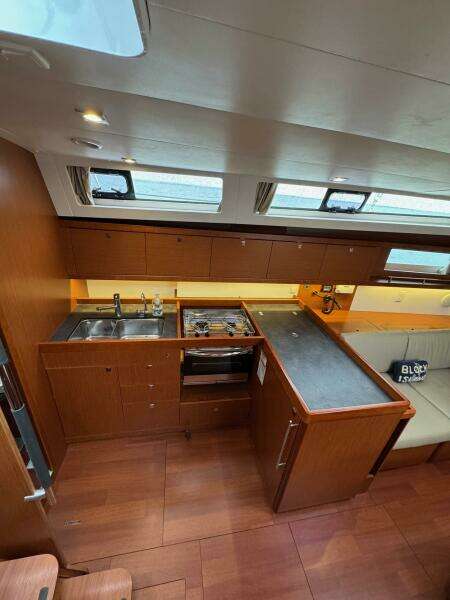 45ft Beneteau Yacht For Sale