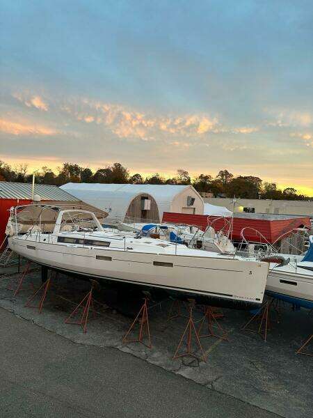 45ft Beneteau Yacht For Sale