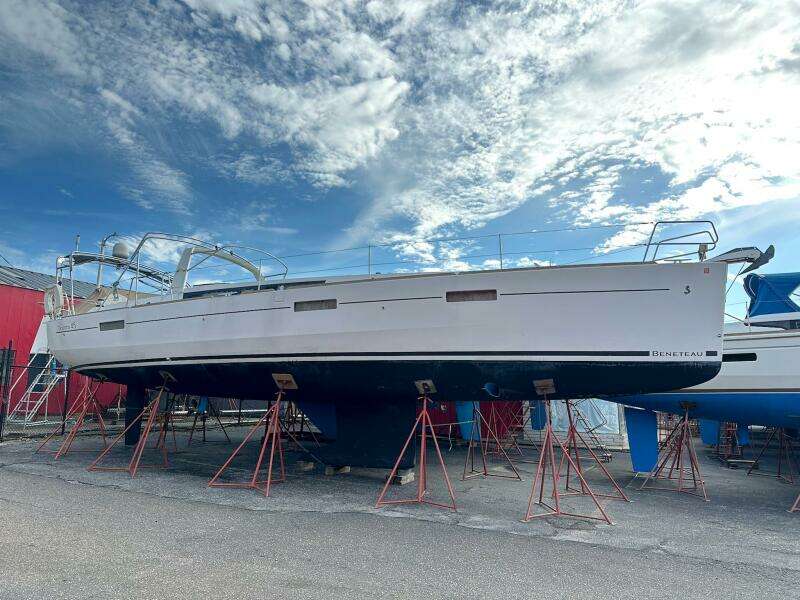 45ft Beneteau Yacht For Sale