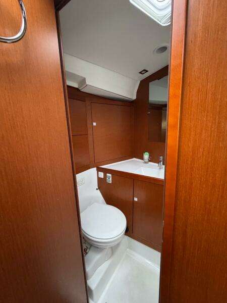 45ft Beneteau Yacht For Sale