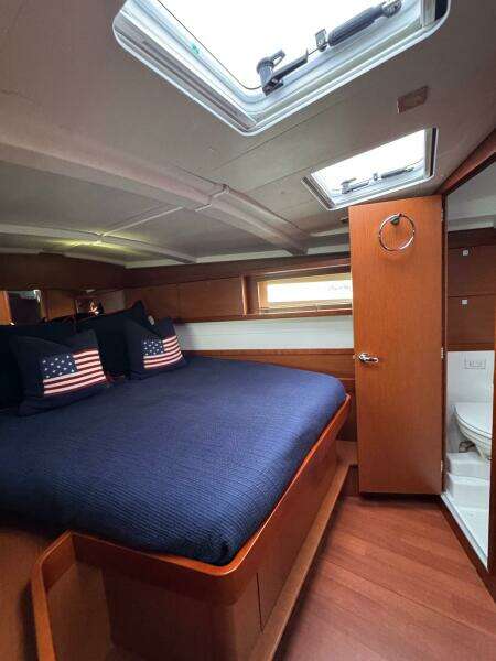 45ft Beneteau Yacht For Sale