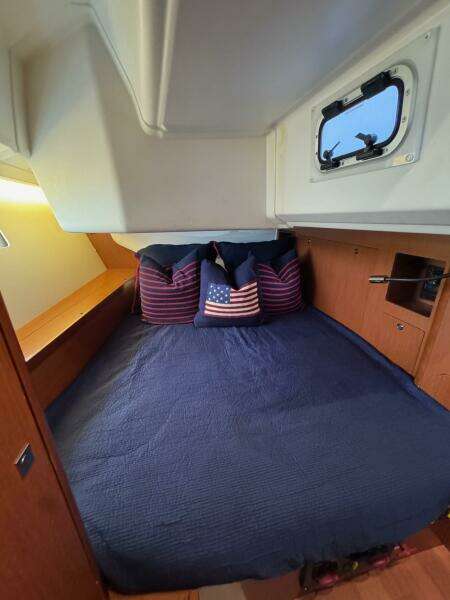 45ft Beneteau Yacht For Sale