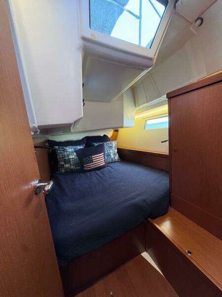 45ft Beneteau Yacht For Sale