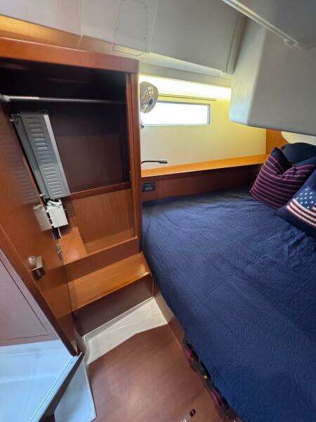 45ft Beneteau Yacht For Sale