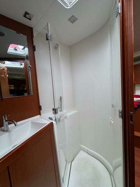 45ft Beneteau Yacht For Sale