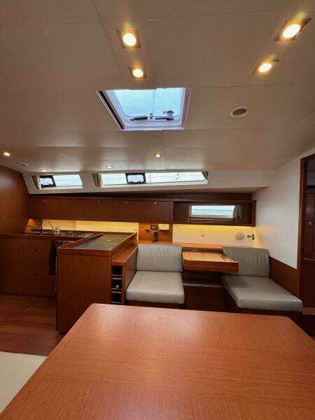 45ft Beneteau Yacht For Sale