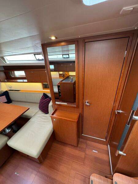 45ft Beneteau Yacht For Sale