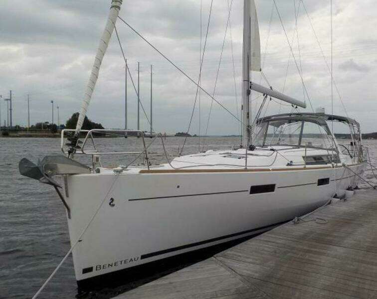 45ft Beneteau Yacht For Sale