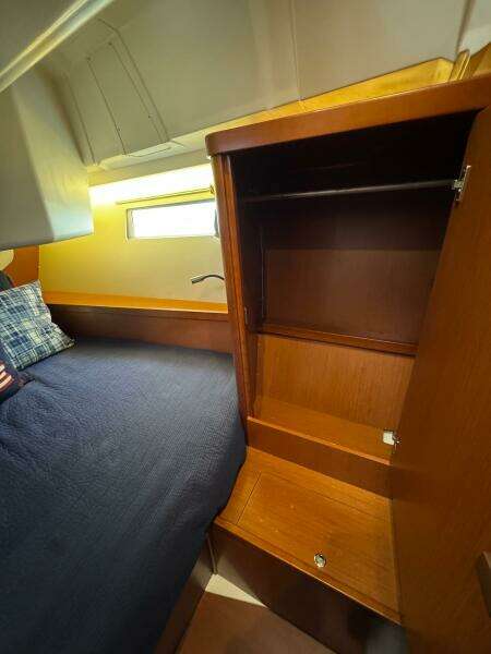 45ft Beneteau Yacht For Sale