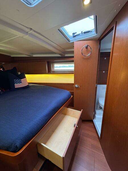 45ft Beneteau Yacht For Sale