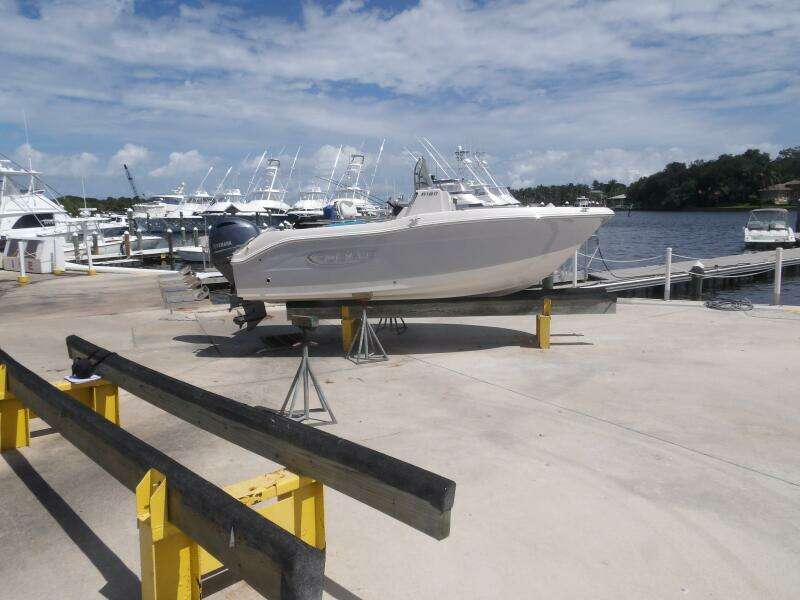 18ft Robalo Yacht For Sale