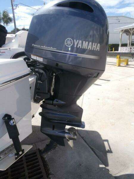 18ft Robalo Yacht For Sale