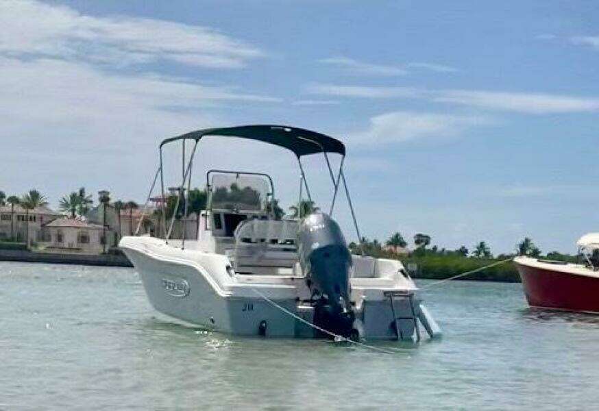 18ft Robalo Yacht For Sale