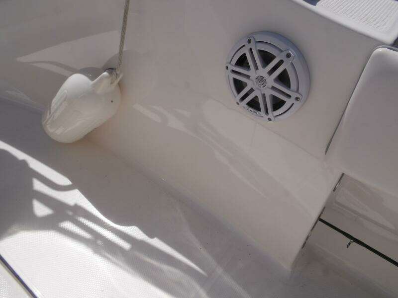 18ft Robalo Yacht For Sale