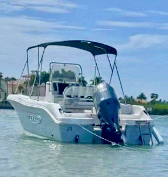 18ft Robalo Yacht For Sale