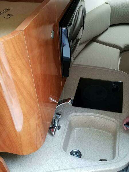 24ft Four Winns Yacht For Sale
