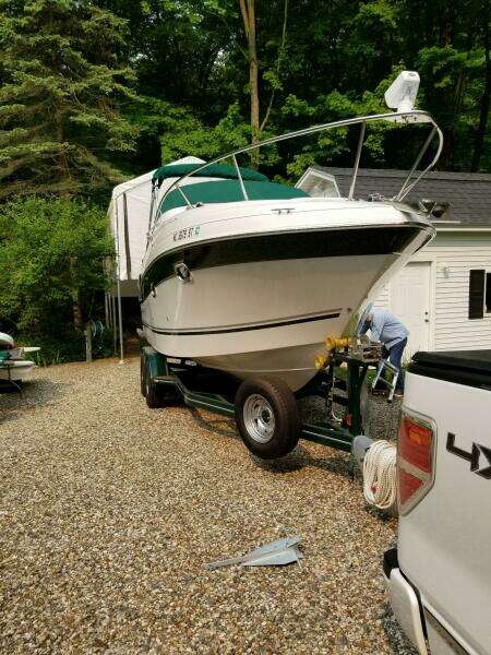 24ft Four Winns Yacht For Sale