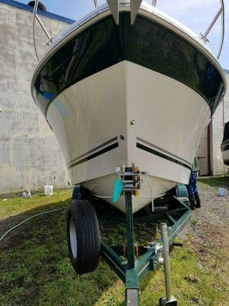 24ft Four Winns Yacht For Sale
