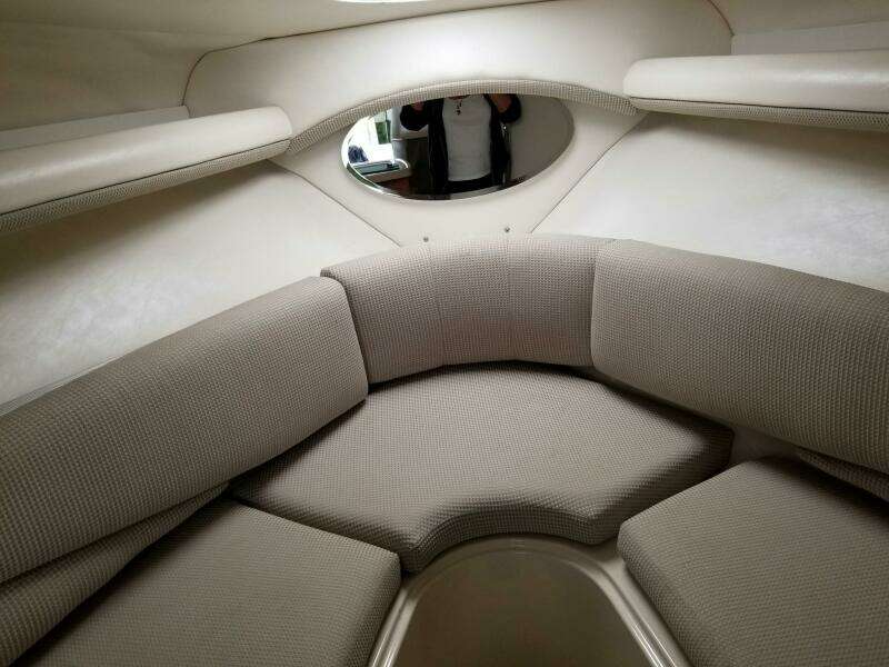 24ft Four Winns Yacht For Sale