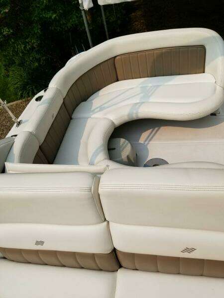 24ft Four Winns Yacht For Sale