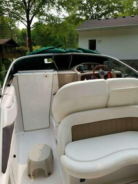 24ft Four Winns Yacht For Sale