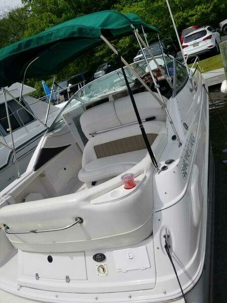 24ft Four Winns Yacht For Sale
