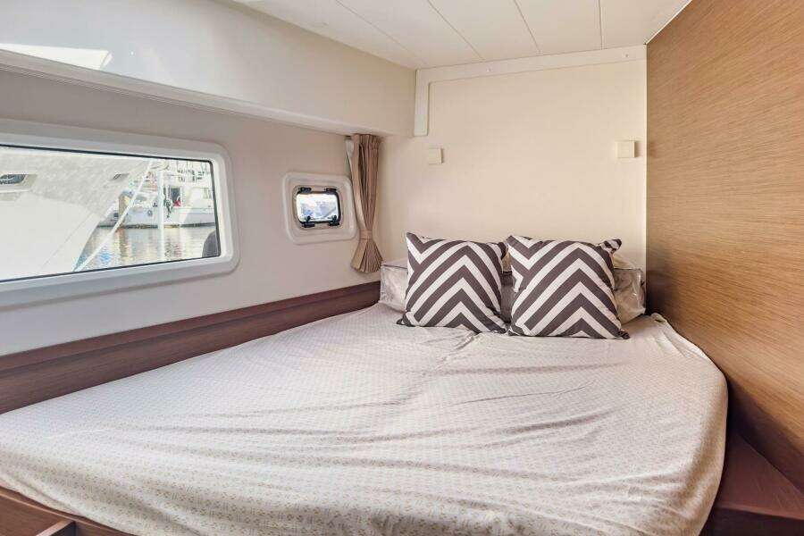 2020-lagoon-42-sail-9966407-20251002095051815-2.jpg