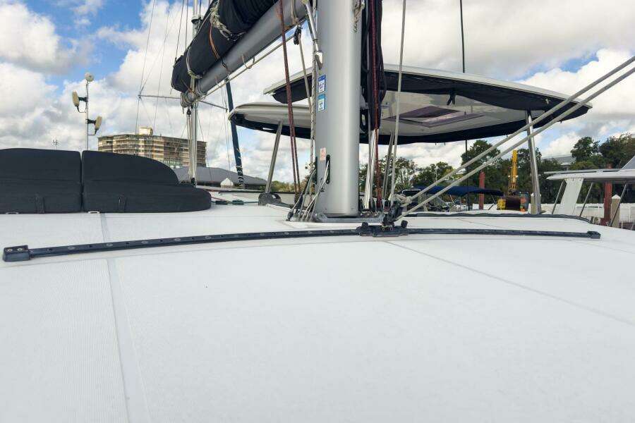 2020-lagoon-42-sail-9966407-20251002101004660-4.jpg