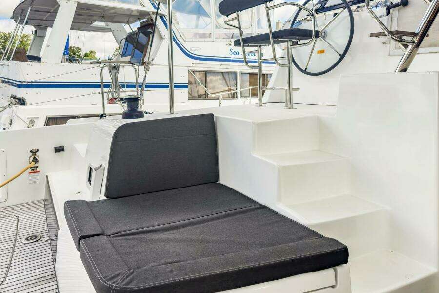 2020-lagoon-42-sail-9966407-20251002095029487-2.jpg