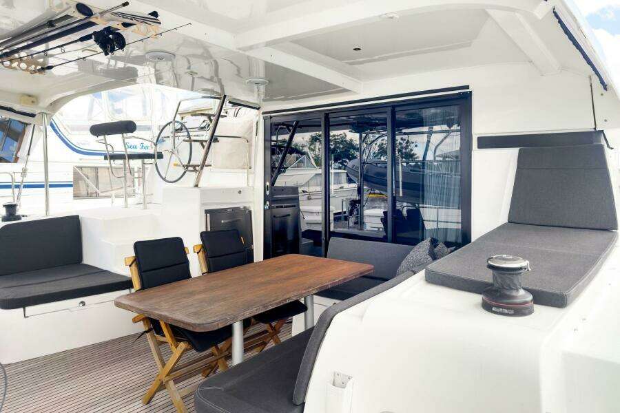 2020-lagoon-42-sail-9966407-20251002095020558-2.jpg