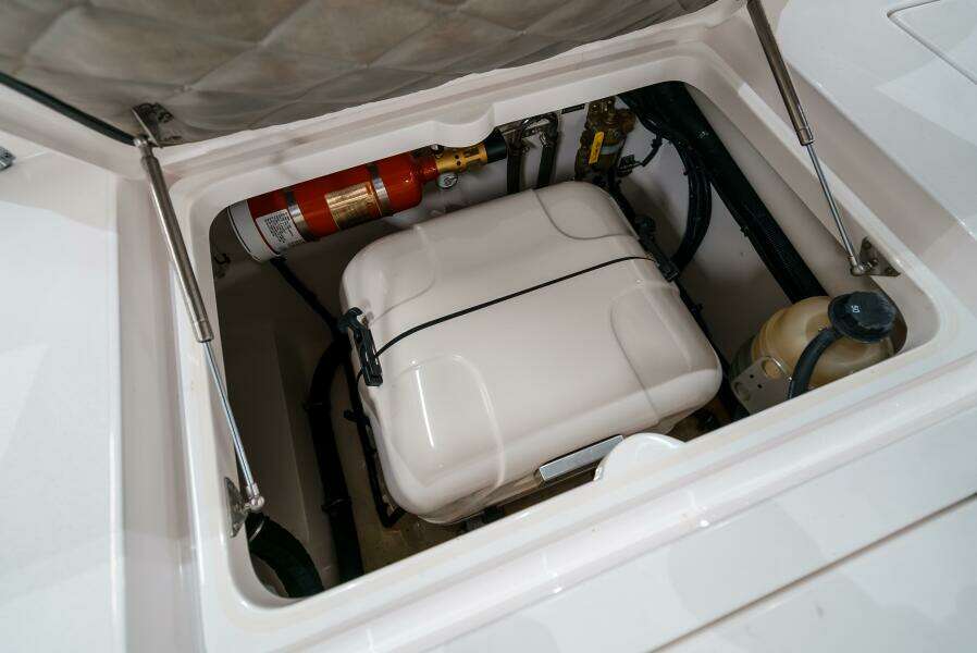 TIGHTEN UP 40ft Intrepid Yacht For Sale