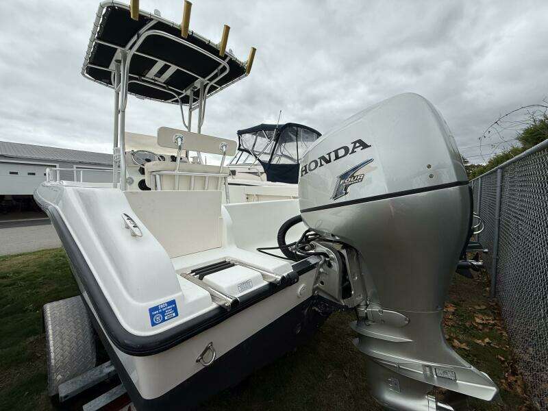 19ft Mako Yacht For Sale