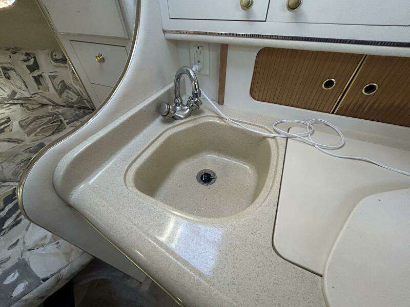 29ft Sea Ray Yacht For Sale