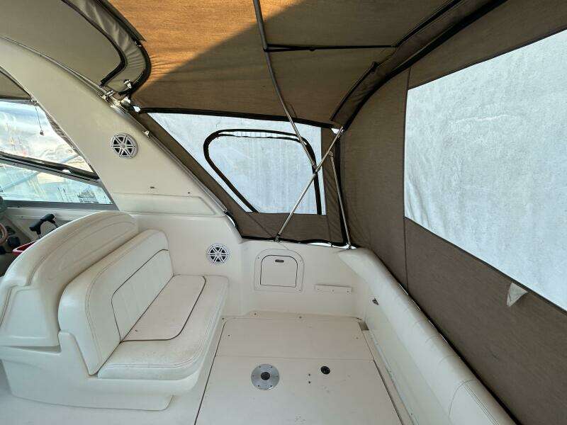 29ft Sea Ray Yacht For Sale