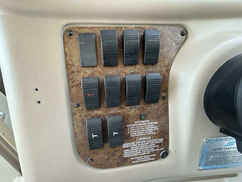 29ft Sea Ray Yacht For Sale