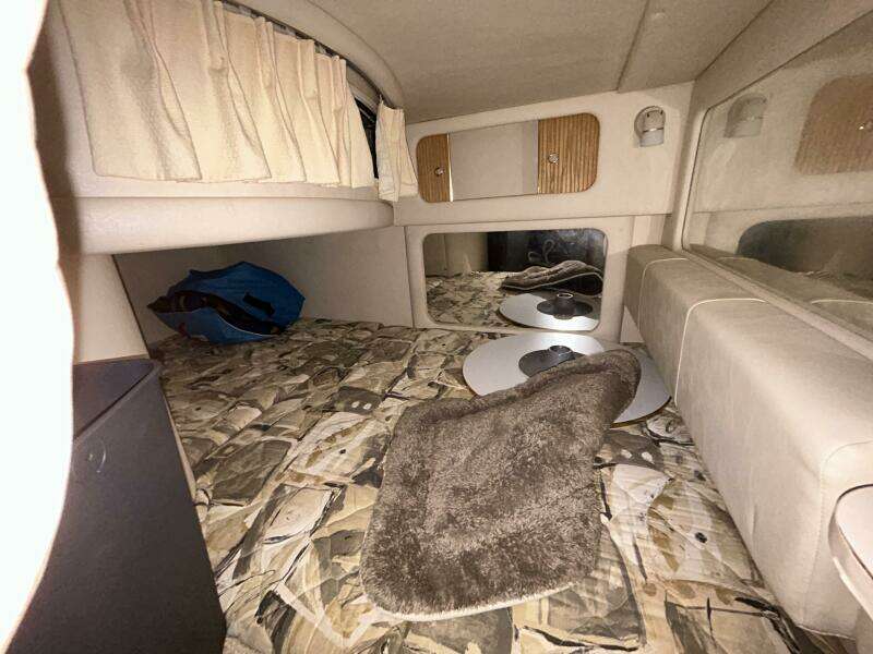 29ft Sea Ray Yacht For Sale