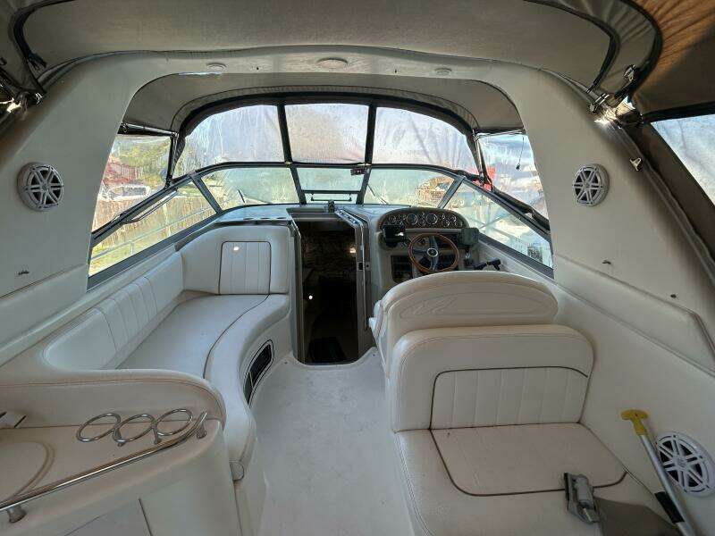 29ft Sea Ray Yacht For Sale