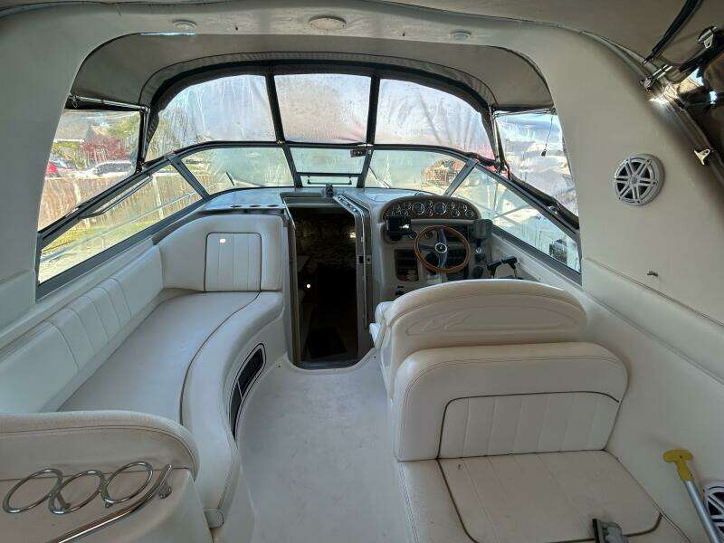 29ft Sea Ray Yacht For Sale