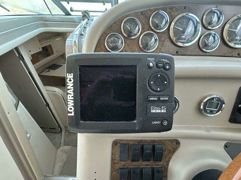 29ft Sea Ray Yacht For Sale