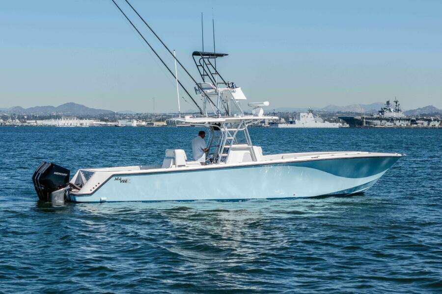  2018 SeaVee 370Z- SUSAN L